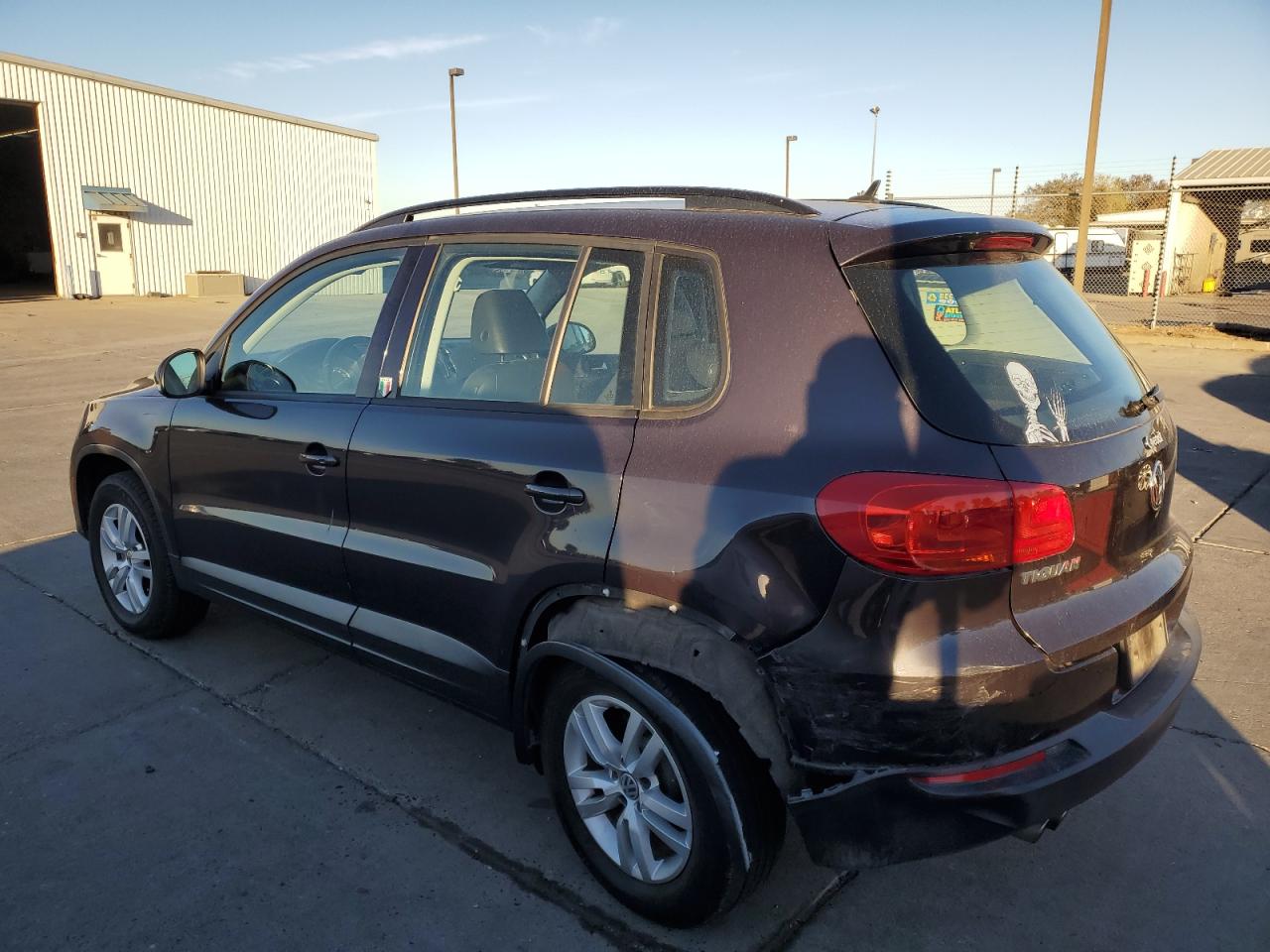 VIN WVGAV7AX0GW586311 2016 VOLKSWAGEN TIGUAN no.2