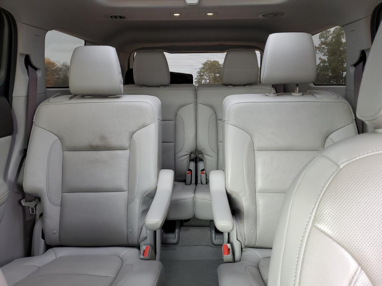 2018 GMC Acadia - Image 10