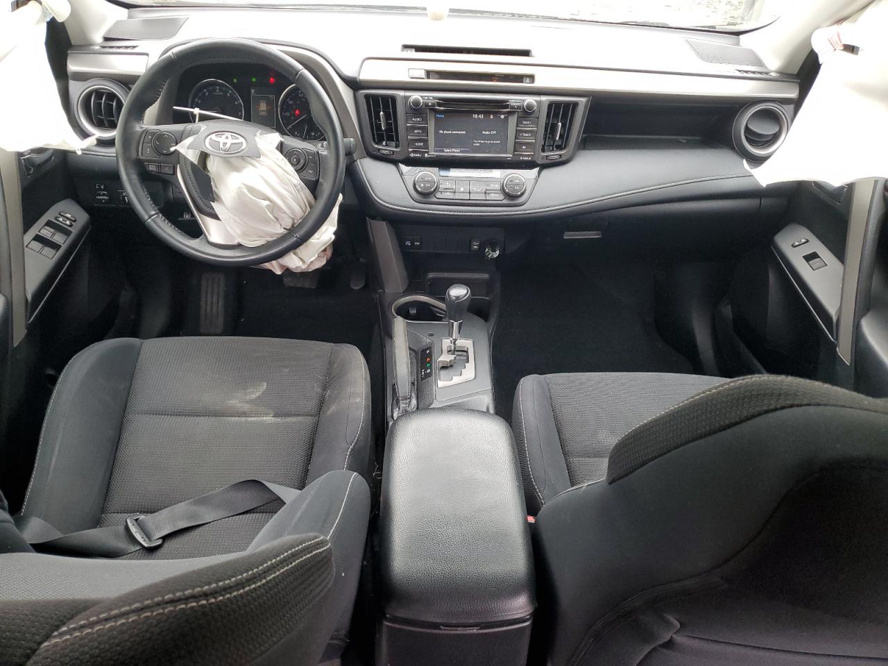 2016 Toyota RAV 4 - Image 8