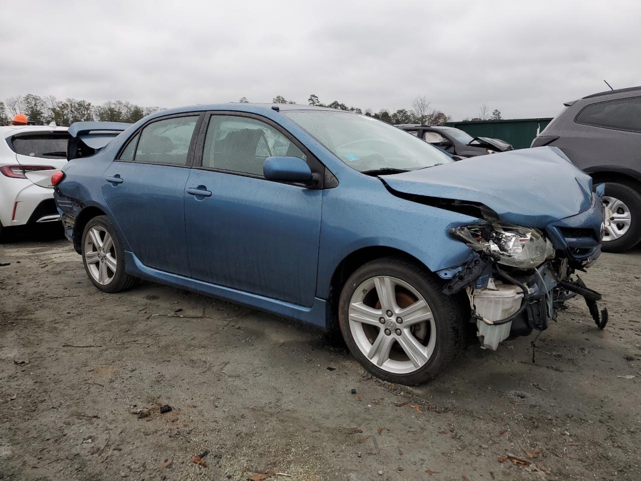 VIN 5YFBU4EE2DP187729 2013 TOYOTA COROLLA no.4