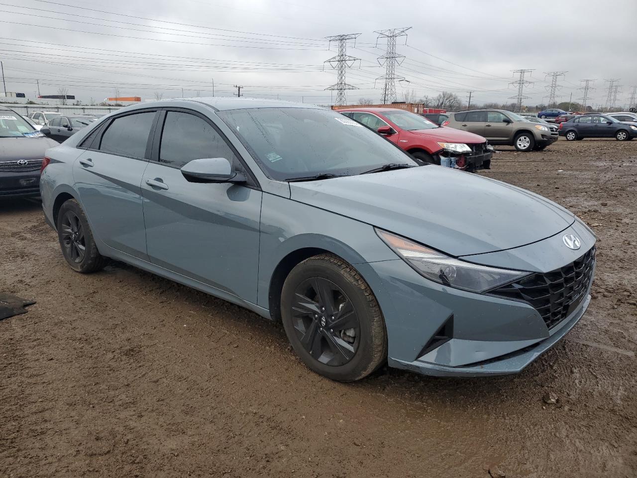 2022 Hyundai Elantra - Image 4