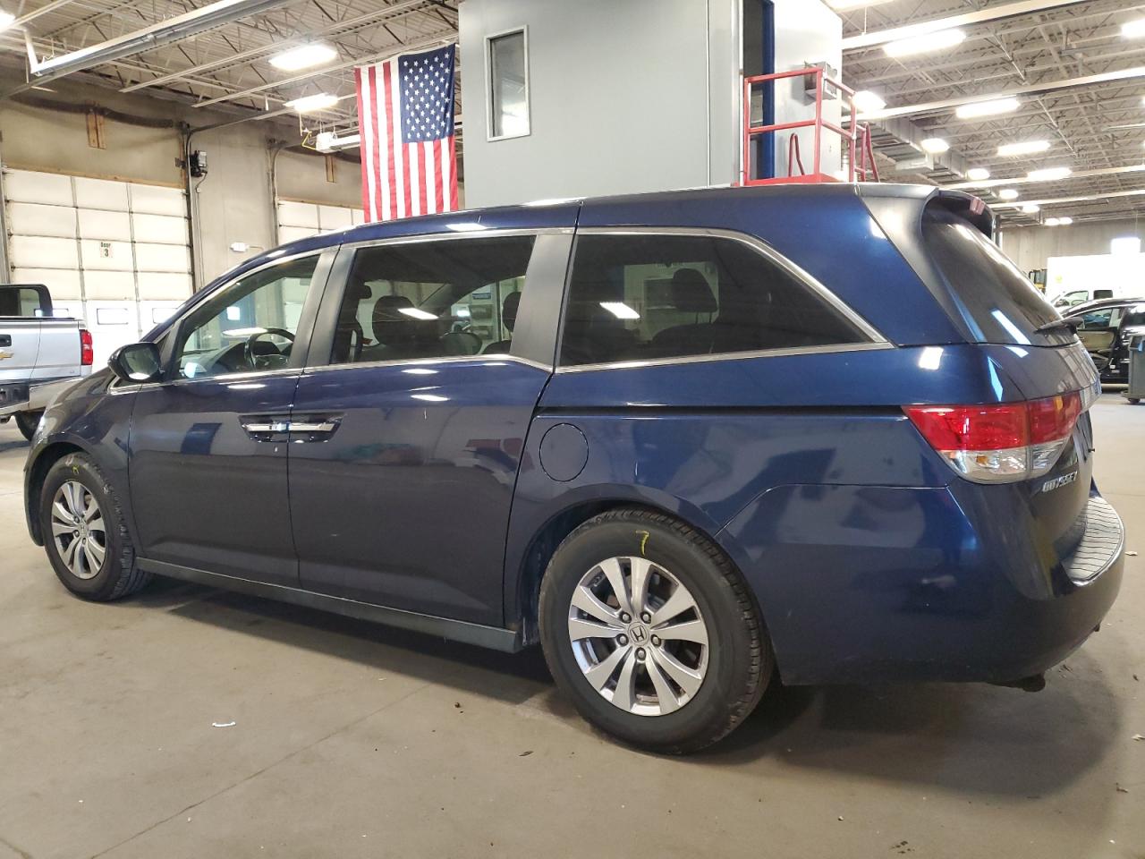 2014 Honda Odyssey - Image 2