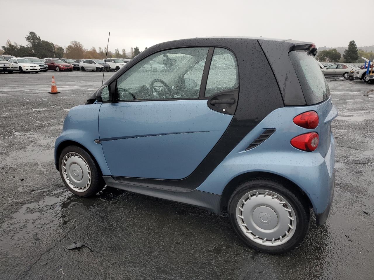 2013 Smart Fortwo Pure VIN: WMEEJ3BA3DK664640 Lot: 81944354