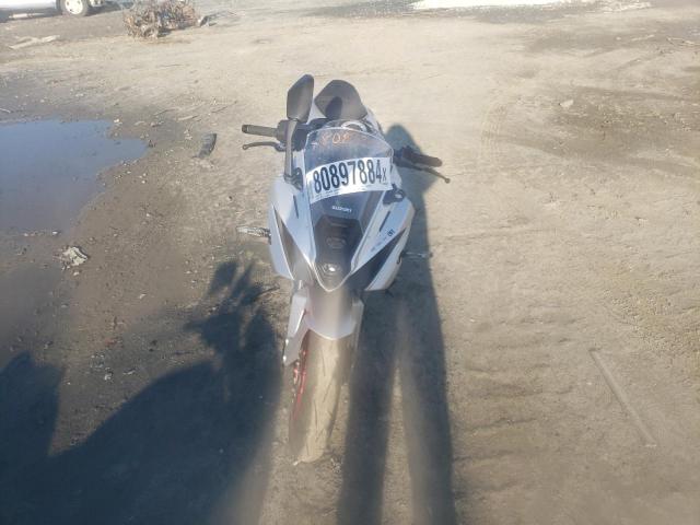 2024 SUZUKI GSX800 F