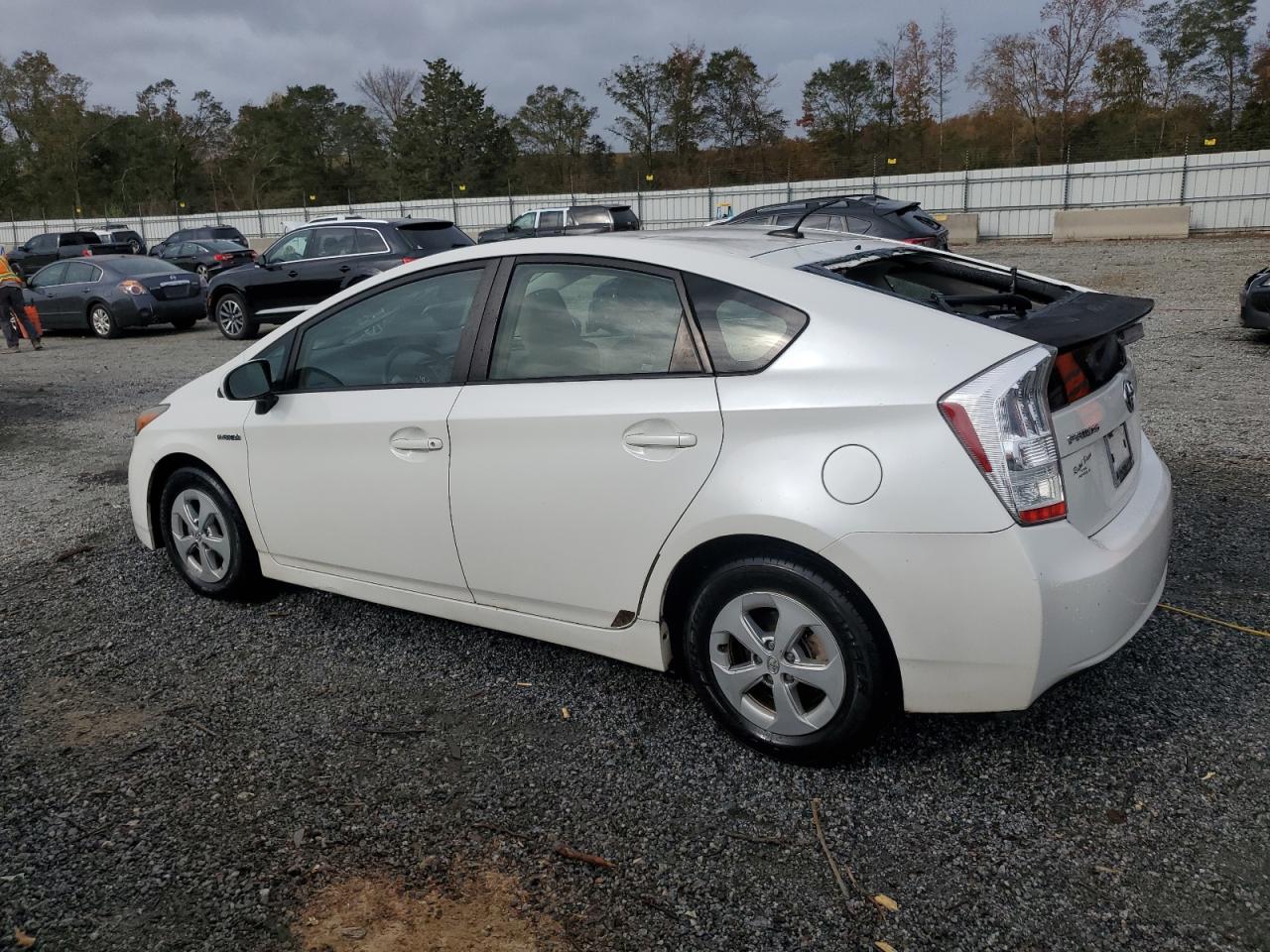 2010 Toyota Prius - Image 2