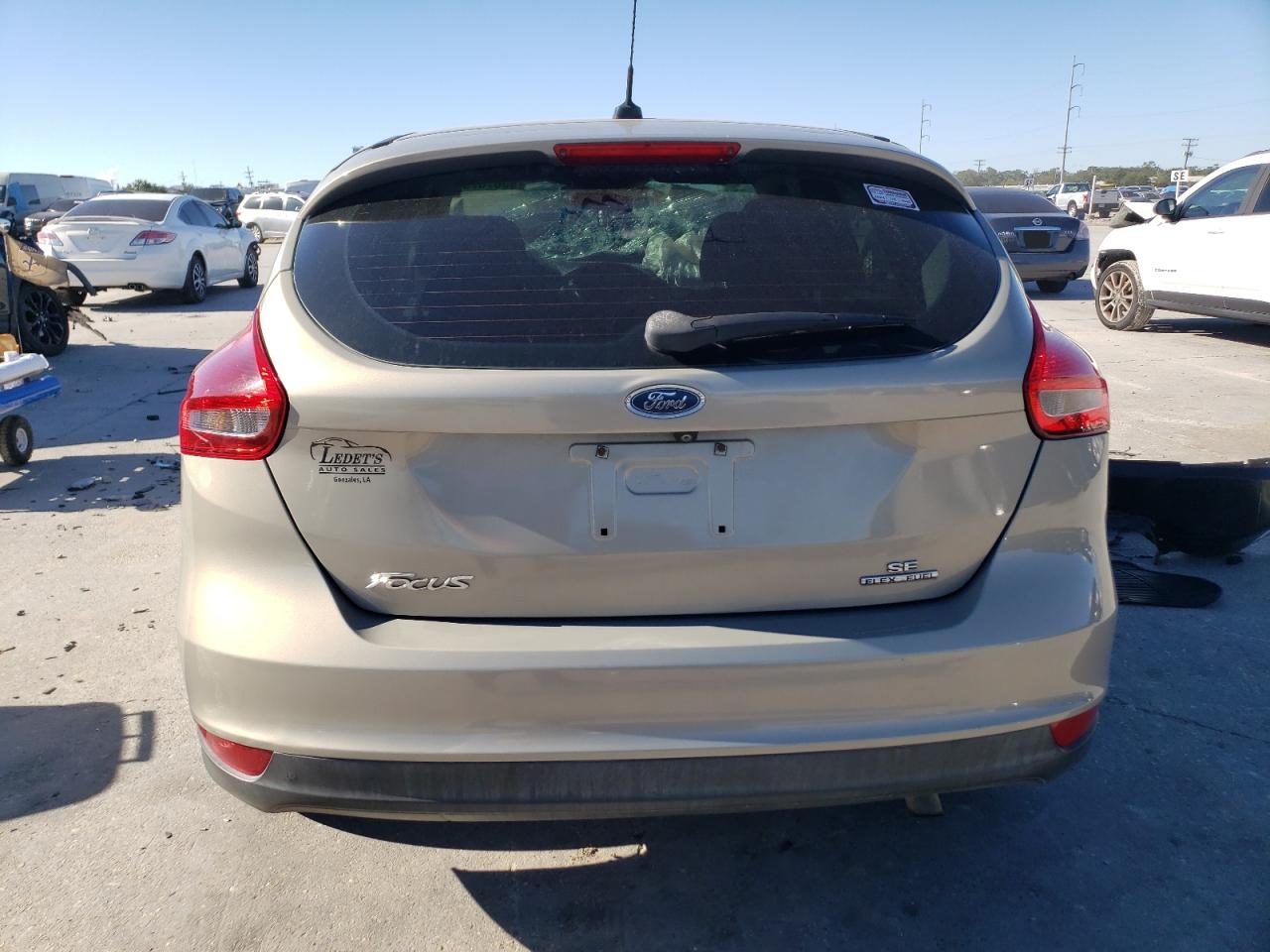 VIN 1FADP3K24GL405287 2016 FORD FOCUS no.6