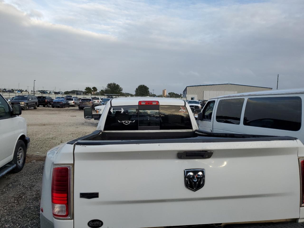 2015 Ram 3500 Laramie VIN: 3C63RPJL7FG541451 Lot: 79017834