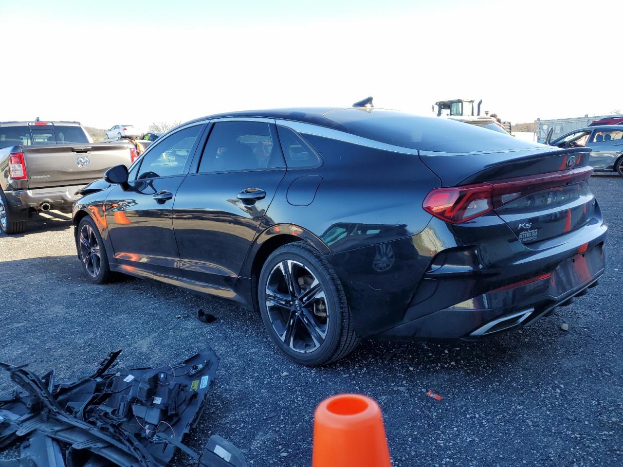 2021 Kia K5 - Image 2