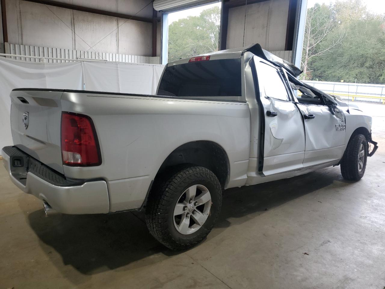 2018 RAM 1500 - Image 3