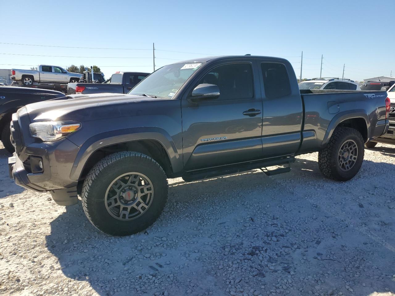 VIN 5TFRZ5CN7GX009863 2016 TOYOTA TACOMA no.1