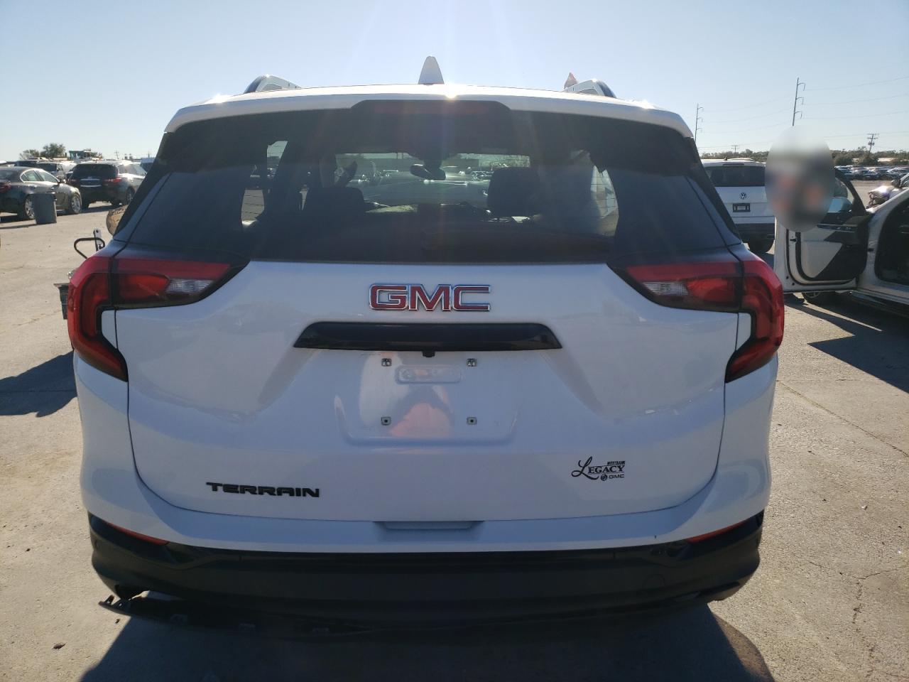 2021 GMC Terrain - Image 6