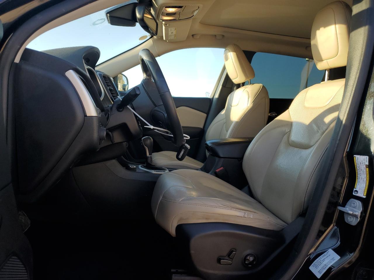 2016 Jeep Grand Cherokee - Image 7