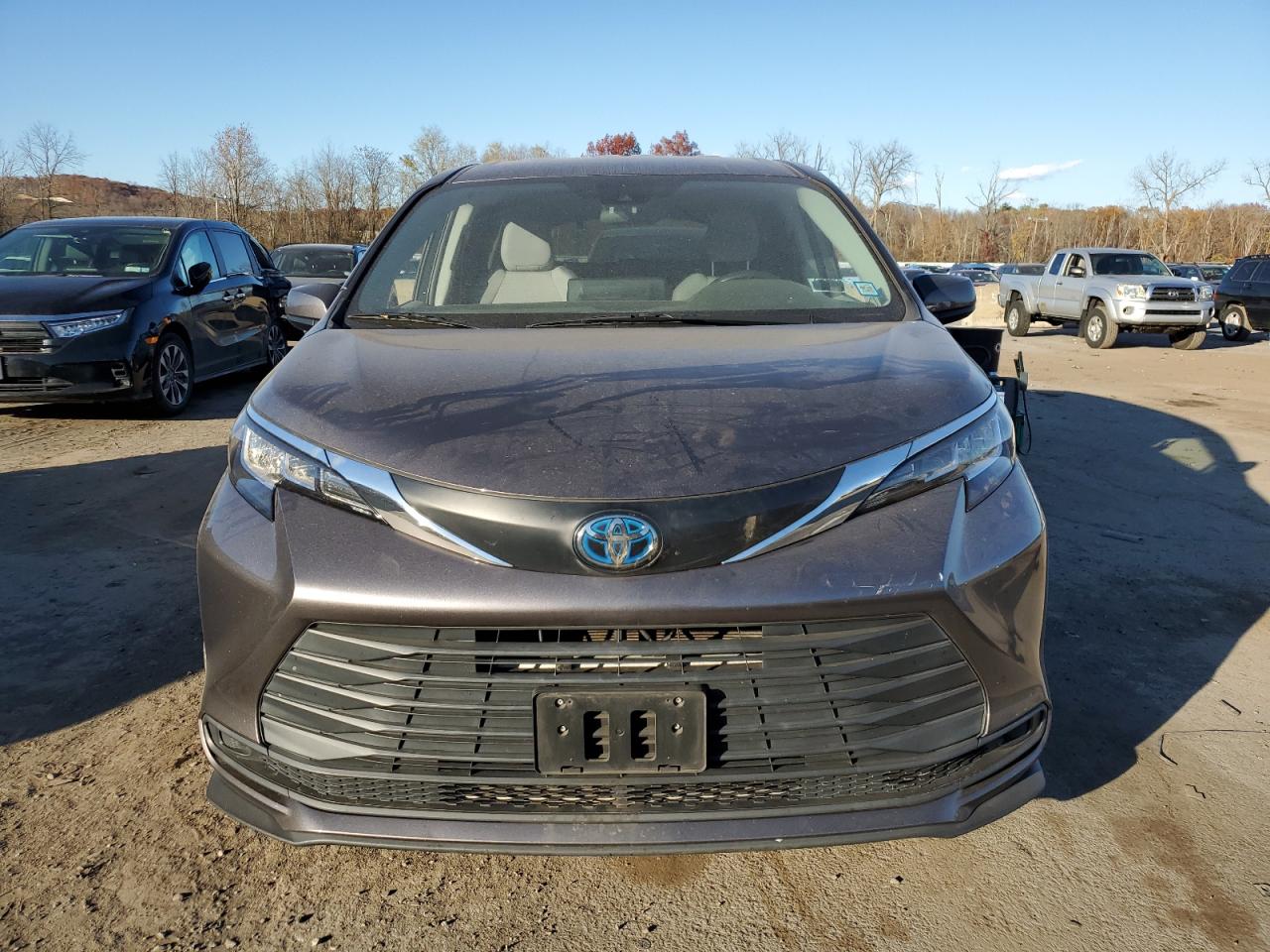 2021 Toyota Sienna - Image 5