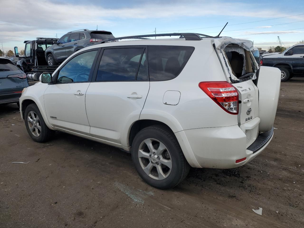 2011 Toyota RAV 4 - Image 2