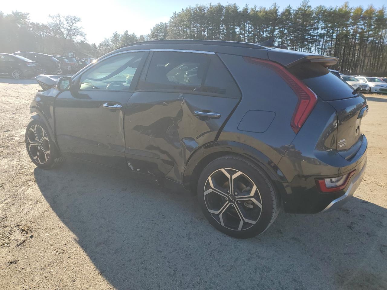 2023 Kia Niro - Image 2