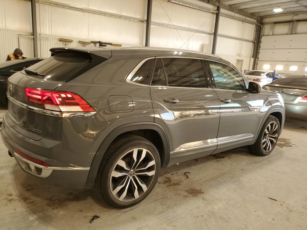 2021 Volkswagen Atlas - Image 3