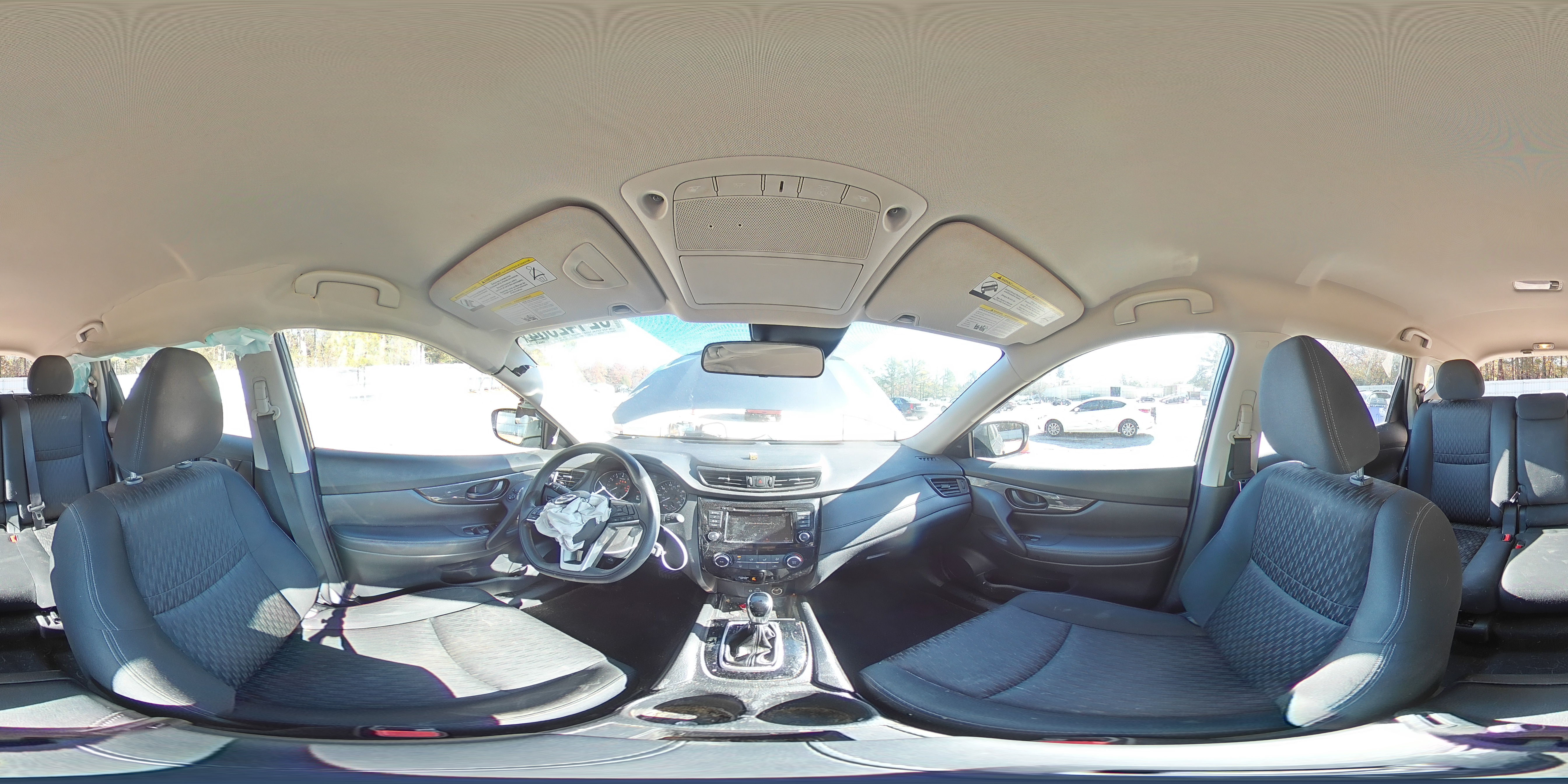 2019 Nissan Rogue - Image 13