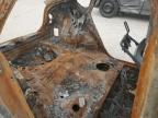 2013 Toyota Prius  na sprzedaż w Kansas City, KS - Burn
