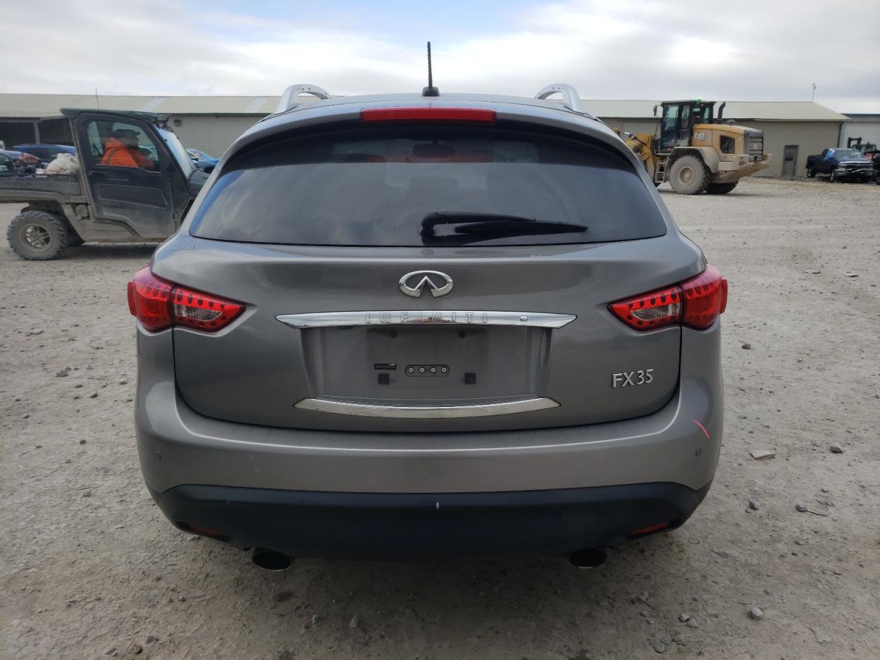 2011 Infiniti FX - Image 6