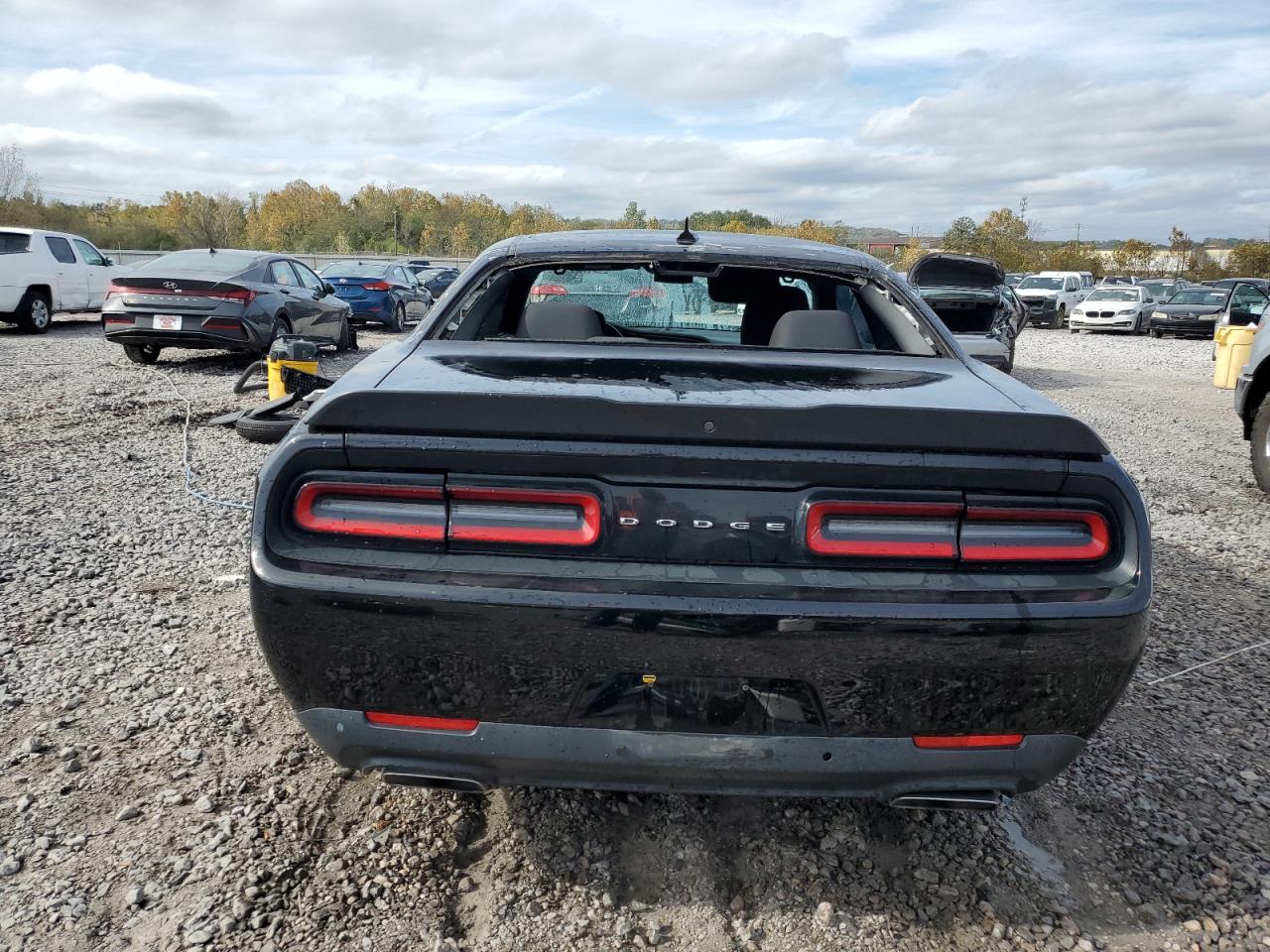 2018 Dodge Challenger - Image 6