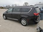 2017 Chrysler Pacifica Touring L na sprzedaż w Pekin, IL - Front End