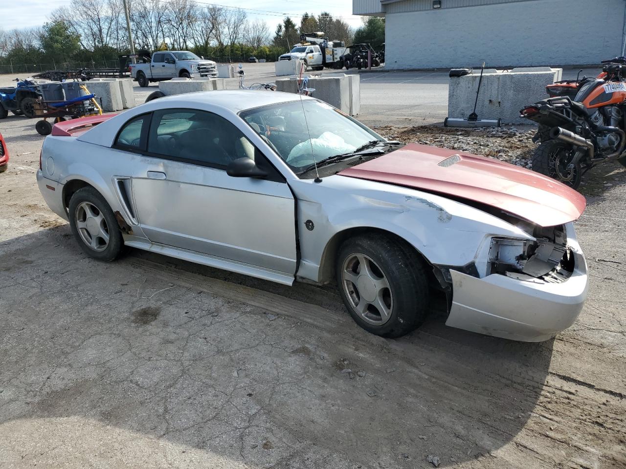 2004 Ford Mustang - Image 4