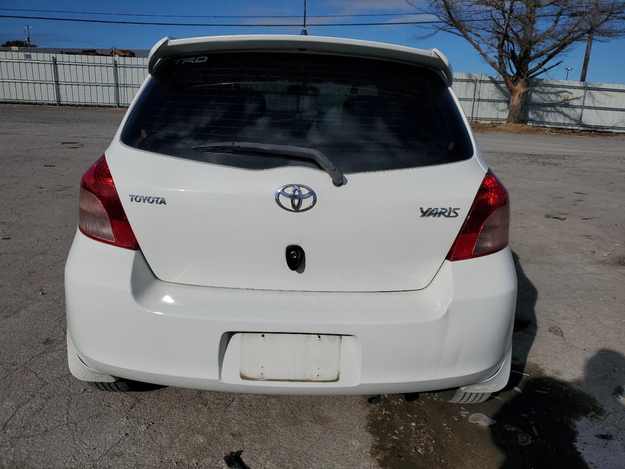 2008 Toyota Yaris VIN: JTDJT903985197873 Lot: 78679634