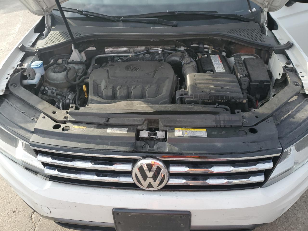 2021 Volkswagen Tiguan - Image 12