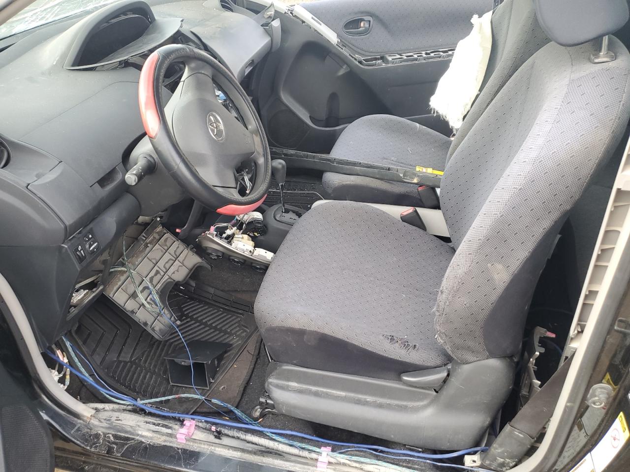 2010 Toyota Yaris - Image 7