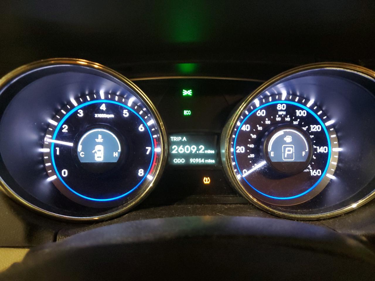 2012 Hyundai Sonata - Image 9