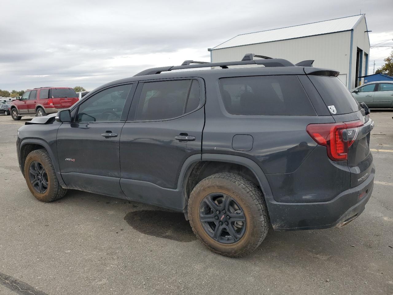 2020 GMC Acadia - Image 2