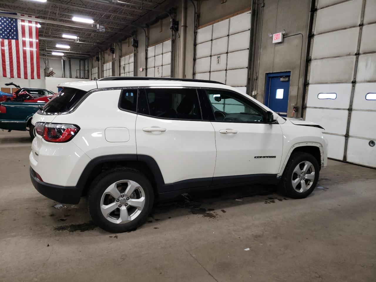 2018 Jeep Compass - Image 3