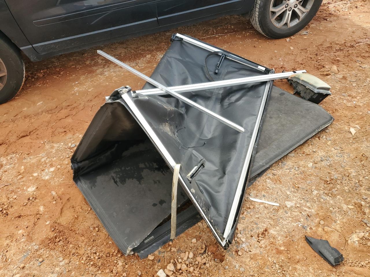 2004 Chevrolet Silverado - Image 12