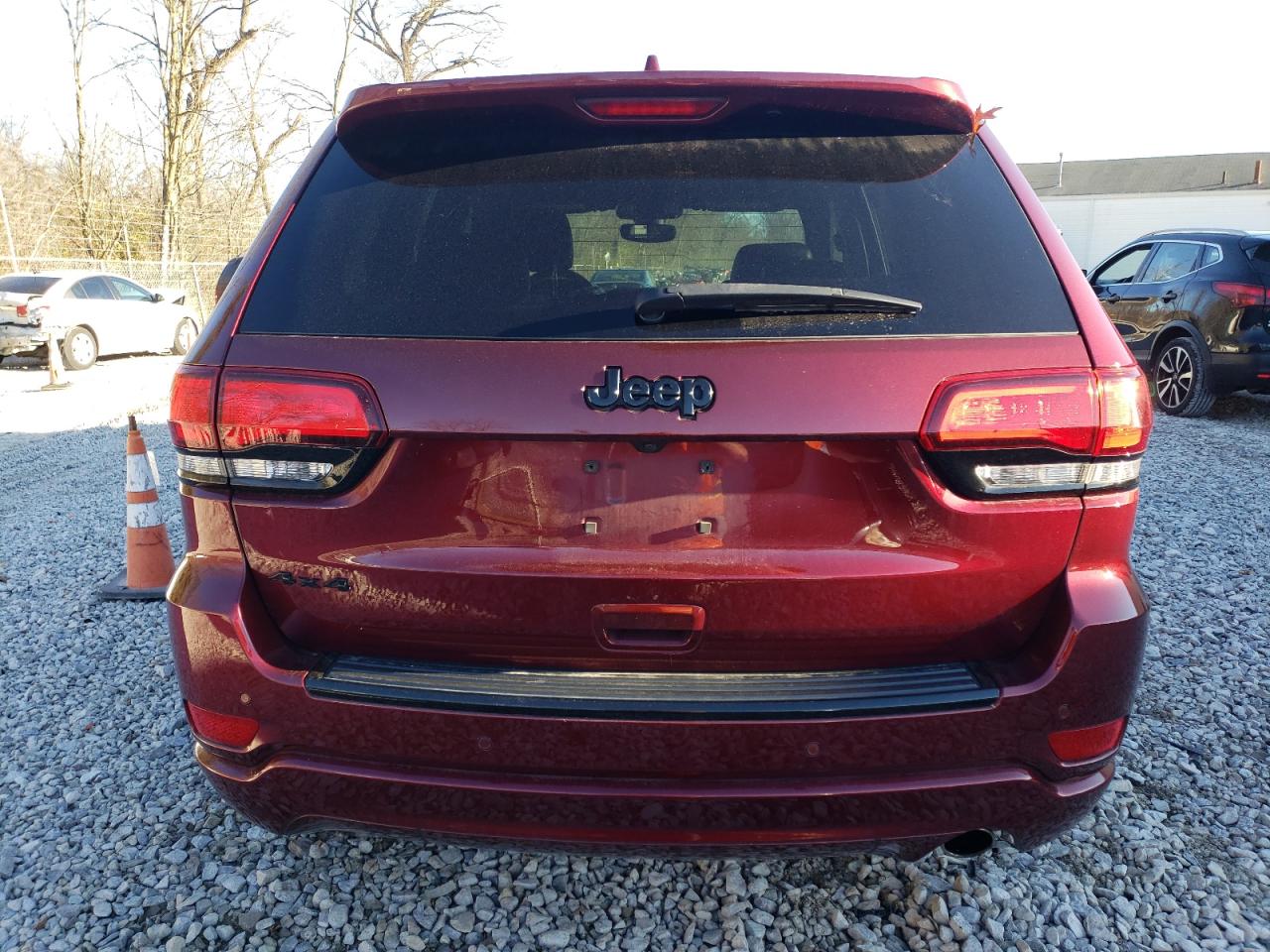 2017 Jeep Grand Cherokee - Image 6