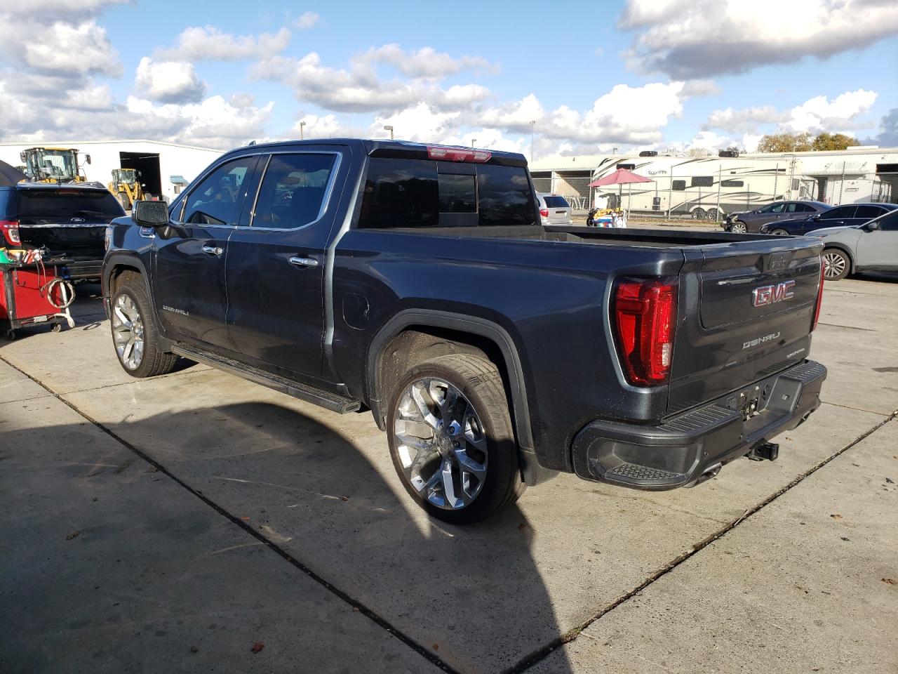 2020 GMC Sierra - Image 2