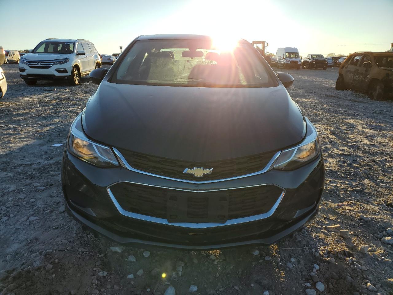 2018 Chevrolet Cruze - Image 5