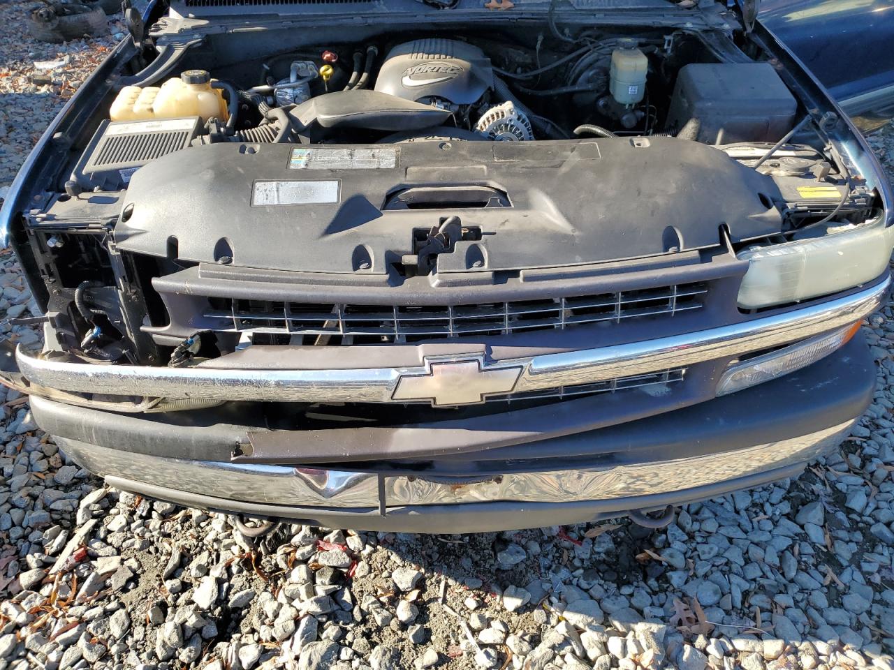 2002 Chevrolet Silverado - Image 11