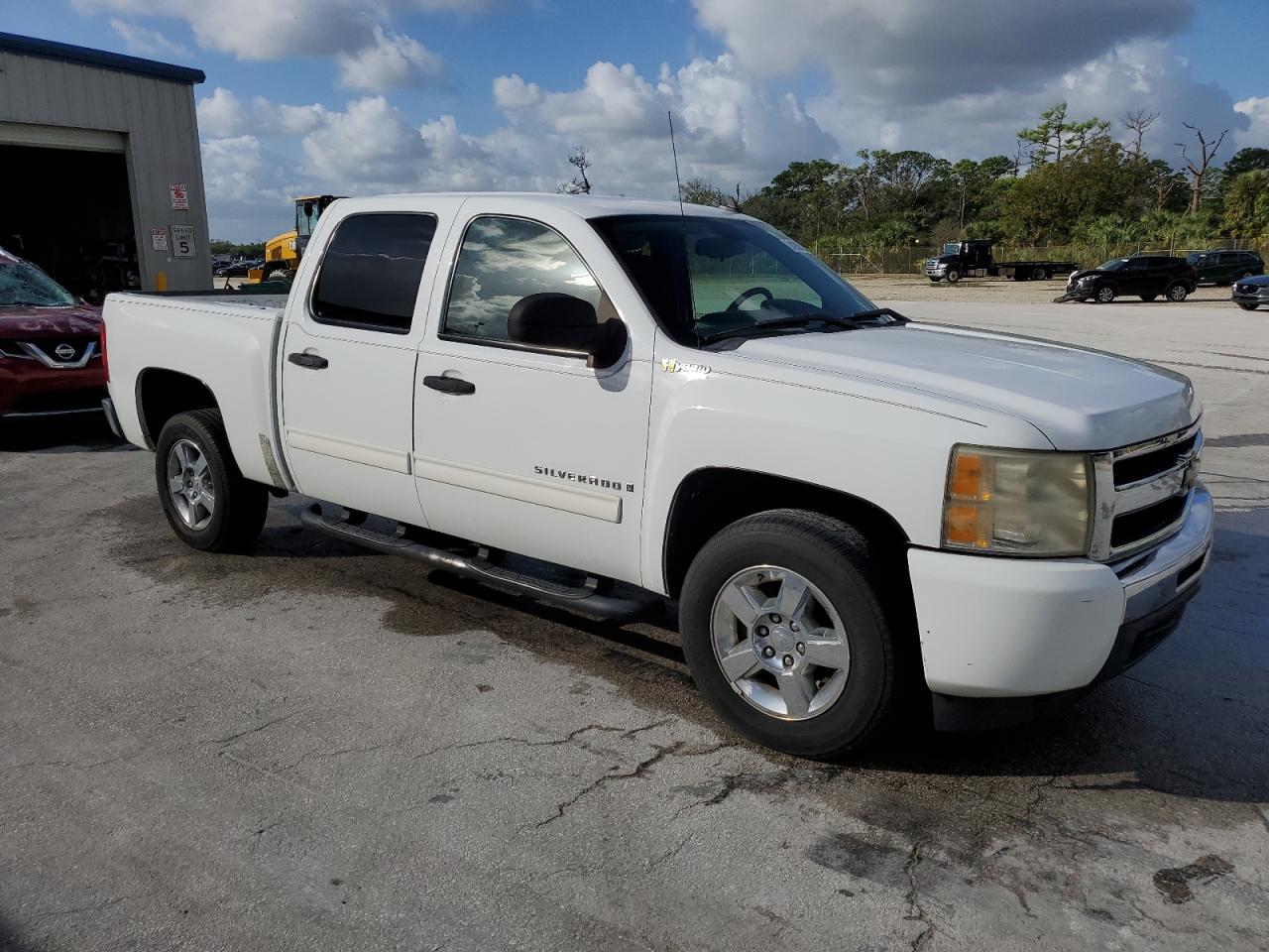 2009 Chevrolet Silverado - Image 4