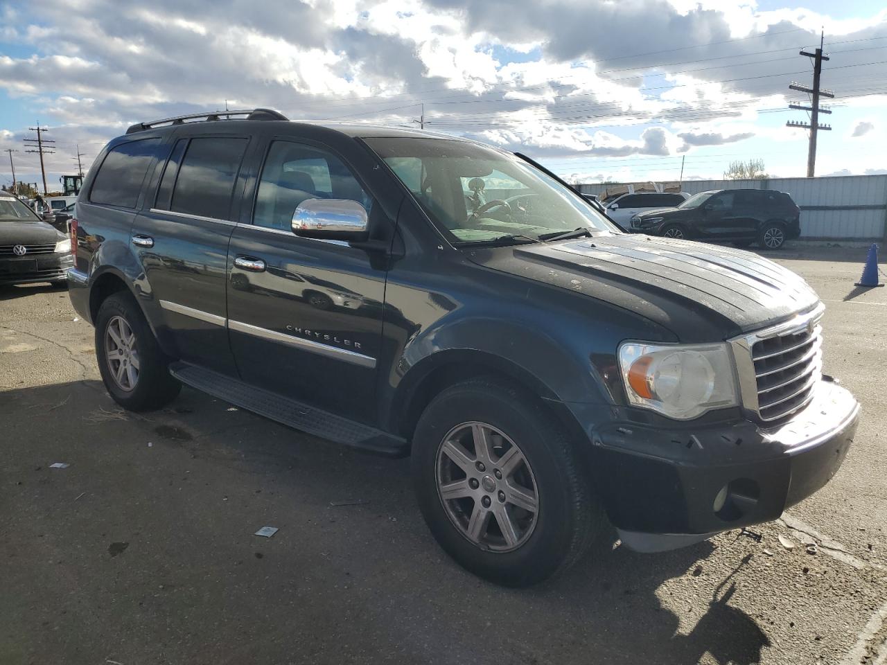 2007 Chrysler Aspen - Image 4