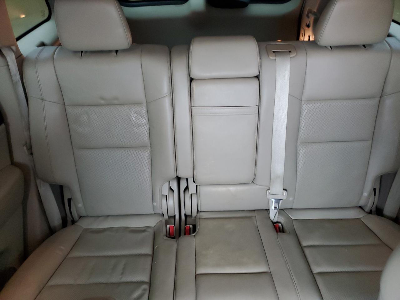 2012 Jeep Grand Cherokee - Image 10