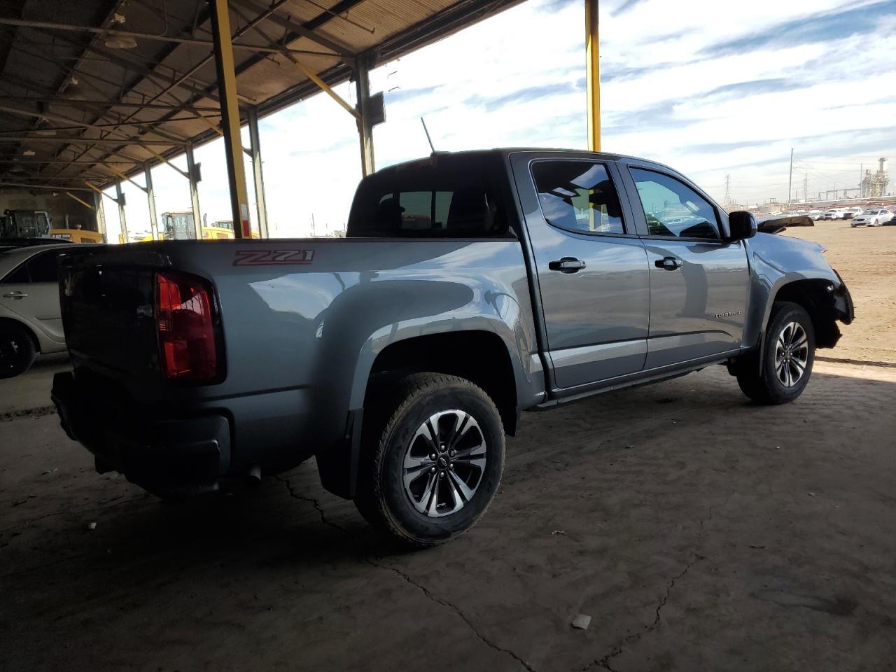 2022 Chevrolet Colorado - Image 3