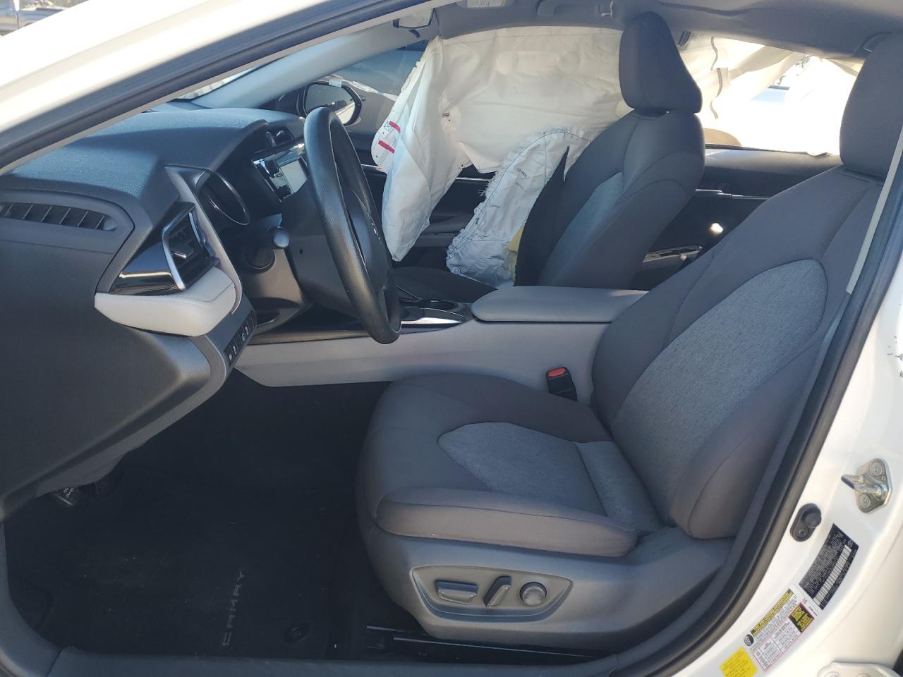2020 Toyota Camry - Image 7