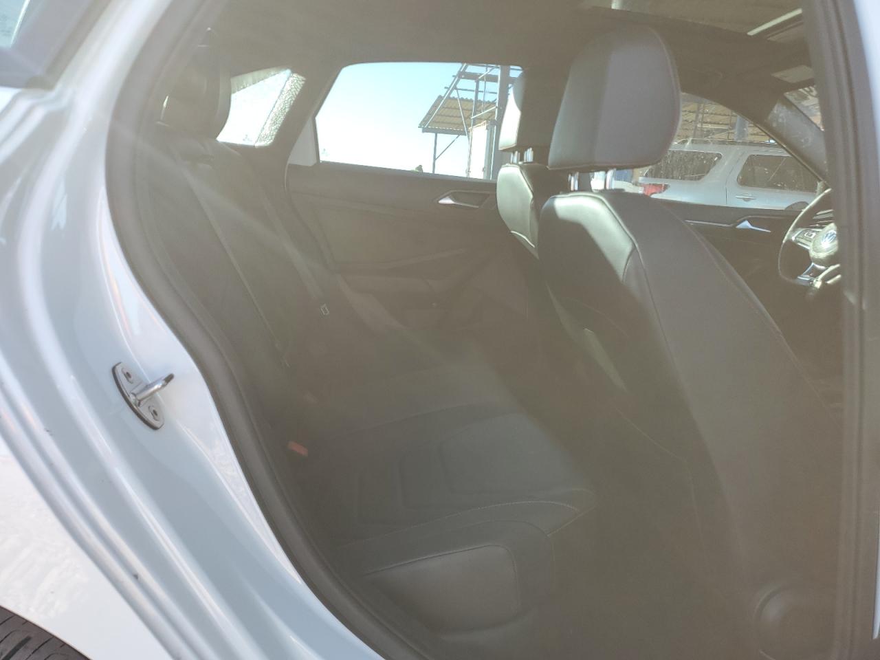 2021 Volkswagen Jetta - Image 11