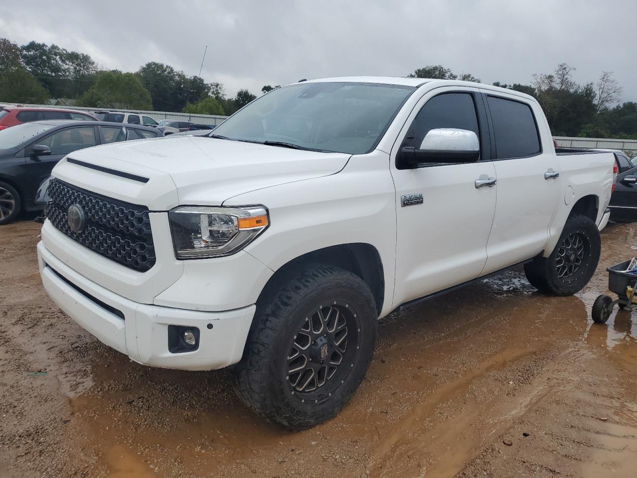 VIN 5TFAW5F15JX723092 2018 TOYOTA TUNDRA no.1