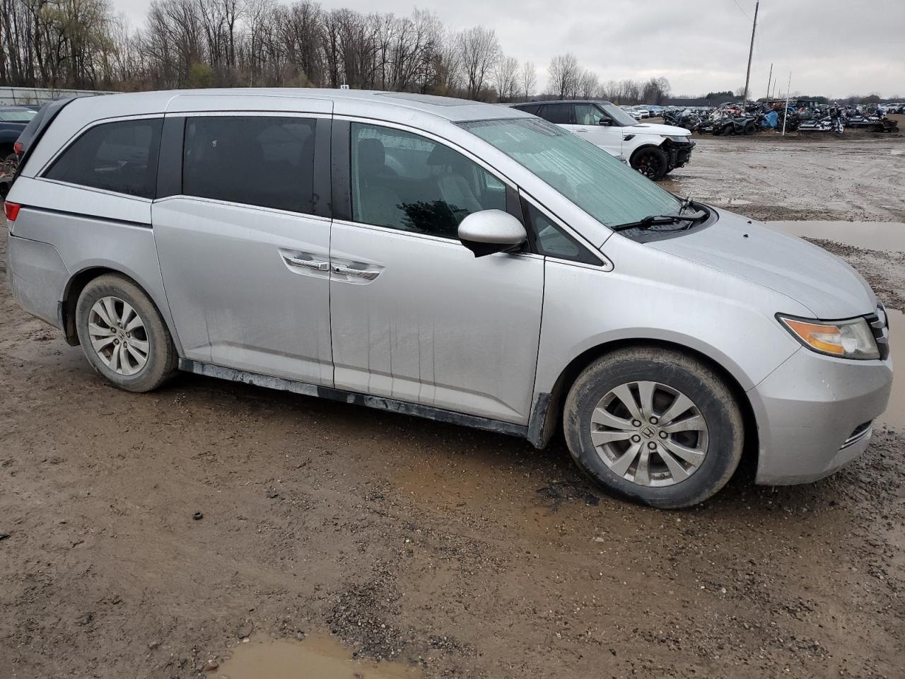 2014 Honda Odyssey - Image 4