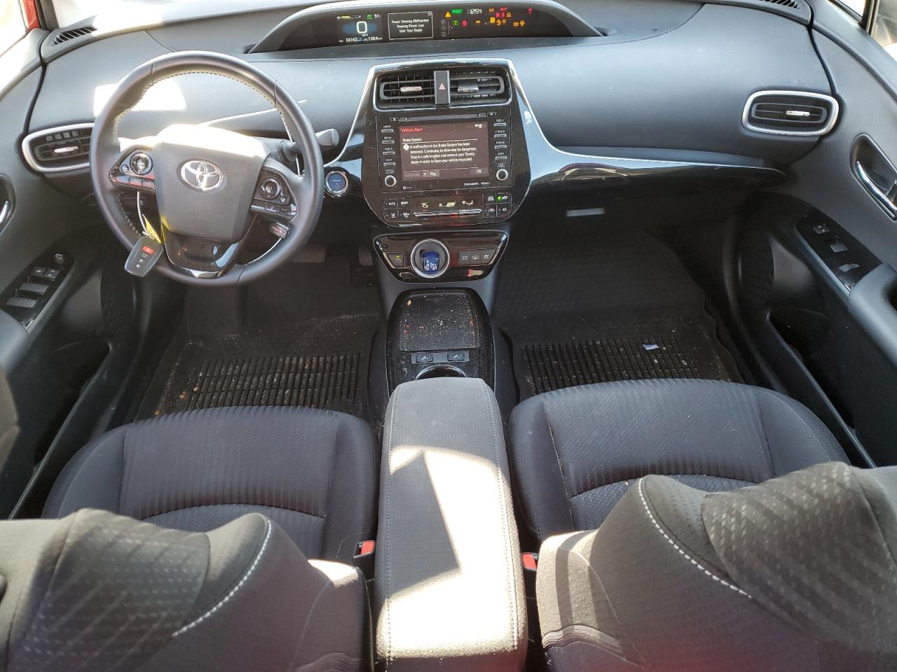 2022 Toyota Prius - Image 8