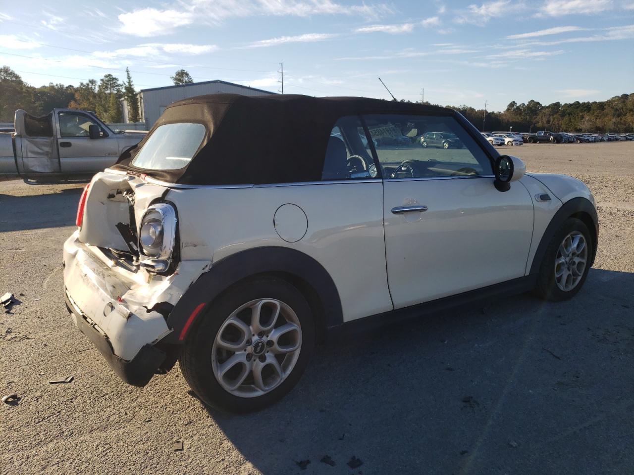 2017 MINI Cooper - Image 3