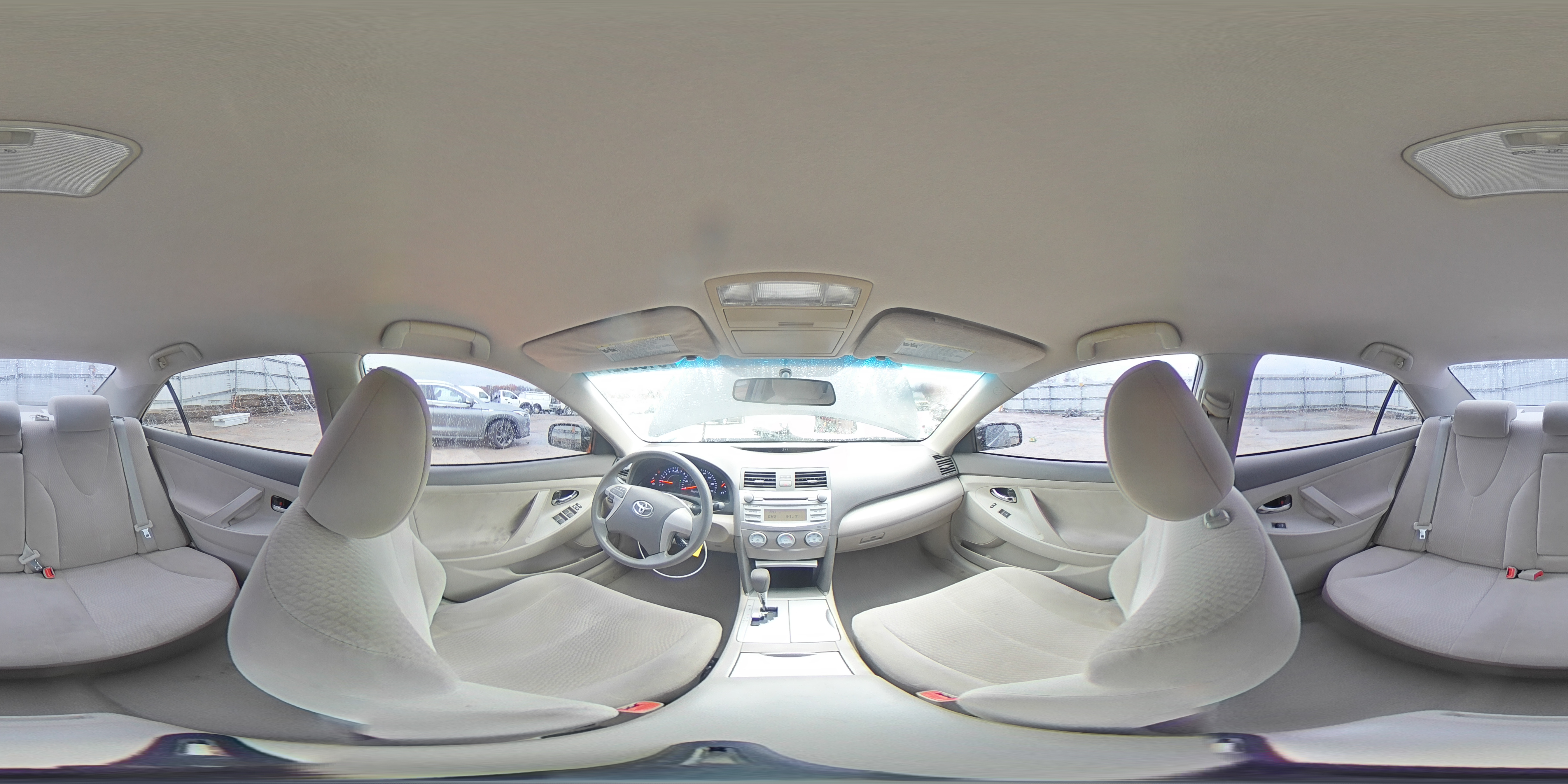 2011 Toyota Camry - Image 13