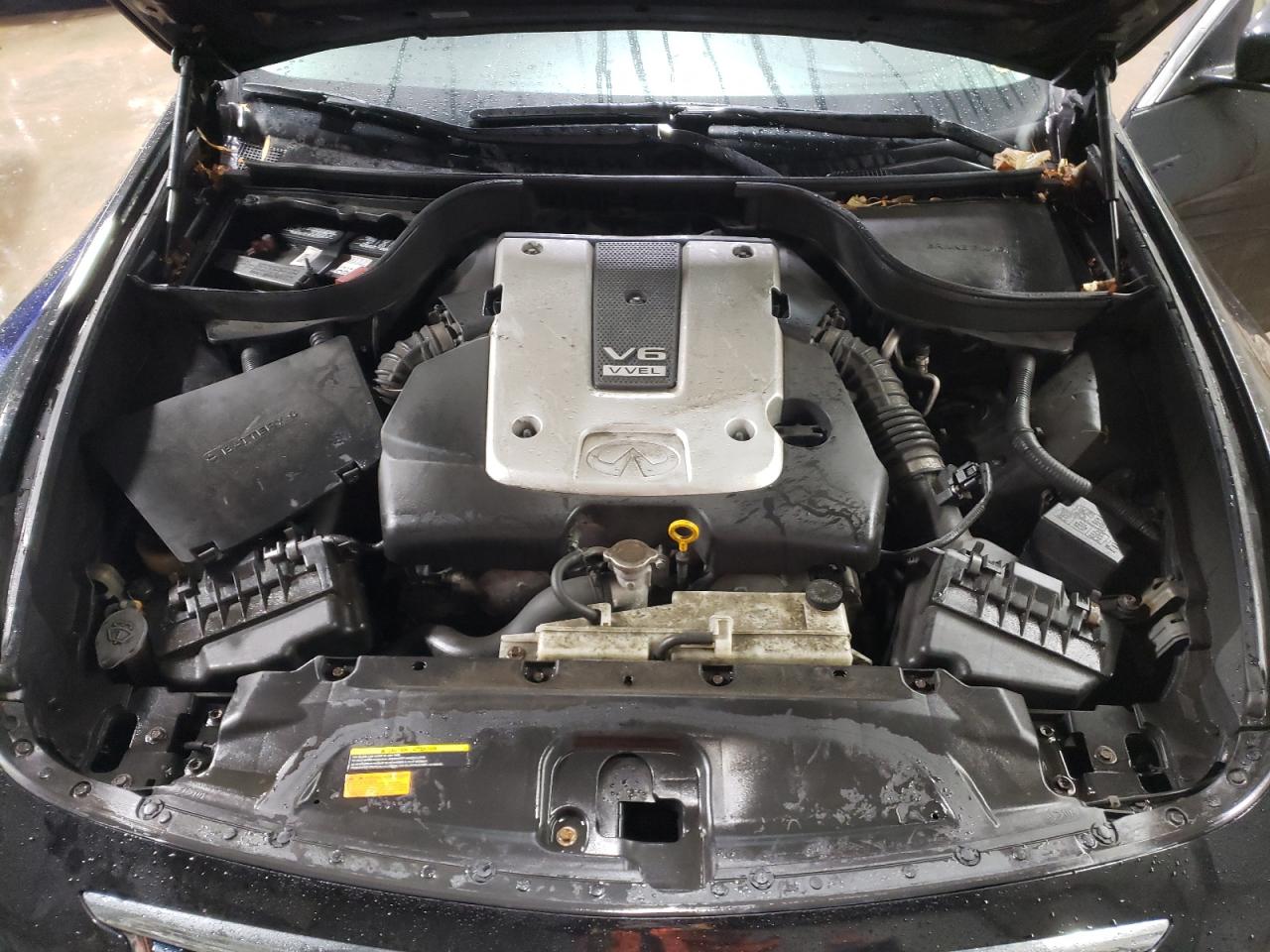 2012 Infiniti G - Image 11