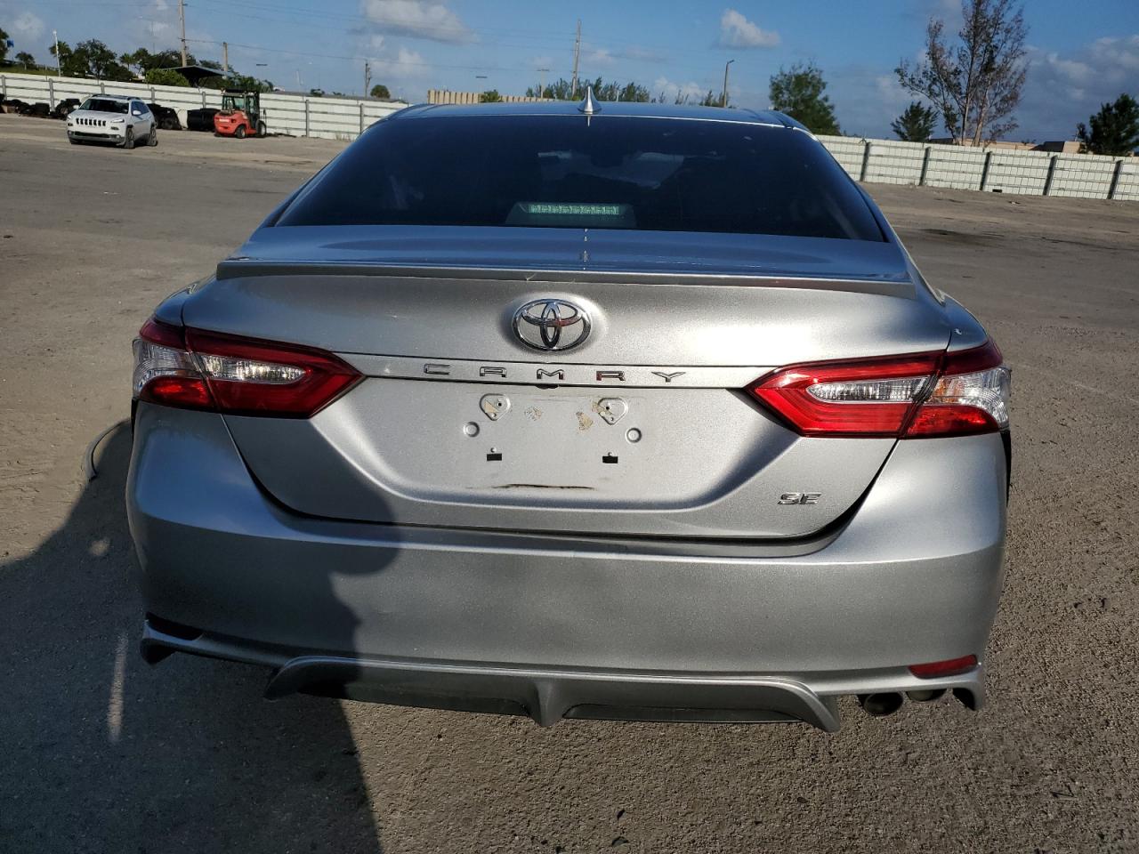 2020 Toyota Camry Se VIN: 4T1G11AK7LU983771 Lot: 80570694